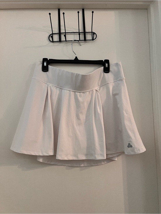 tek gear Dresses & Skirts - Tek Gear White Tennis Skort XXL Built In Shorts Pleated Skirt
